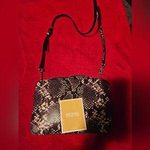 Michael Kors med purse